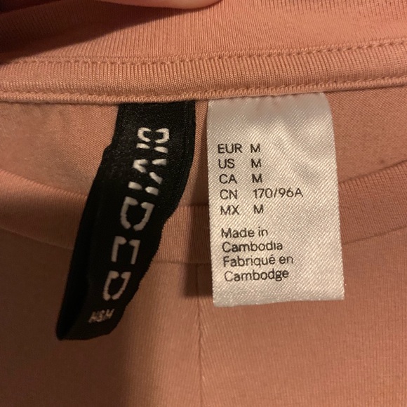 Light pink Cropped long sleeve tee - Picture 2 of 2